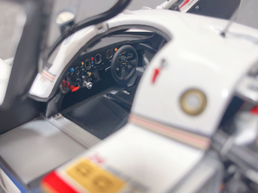 Rothmans PORSCHE 956L ロスマンズ　ポルシェ　1/18 優勝