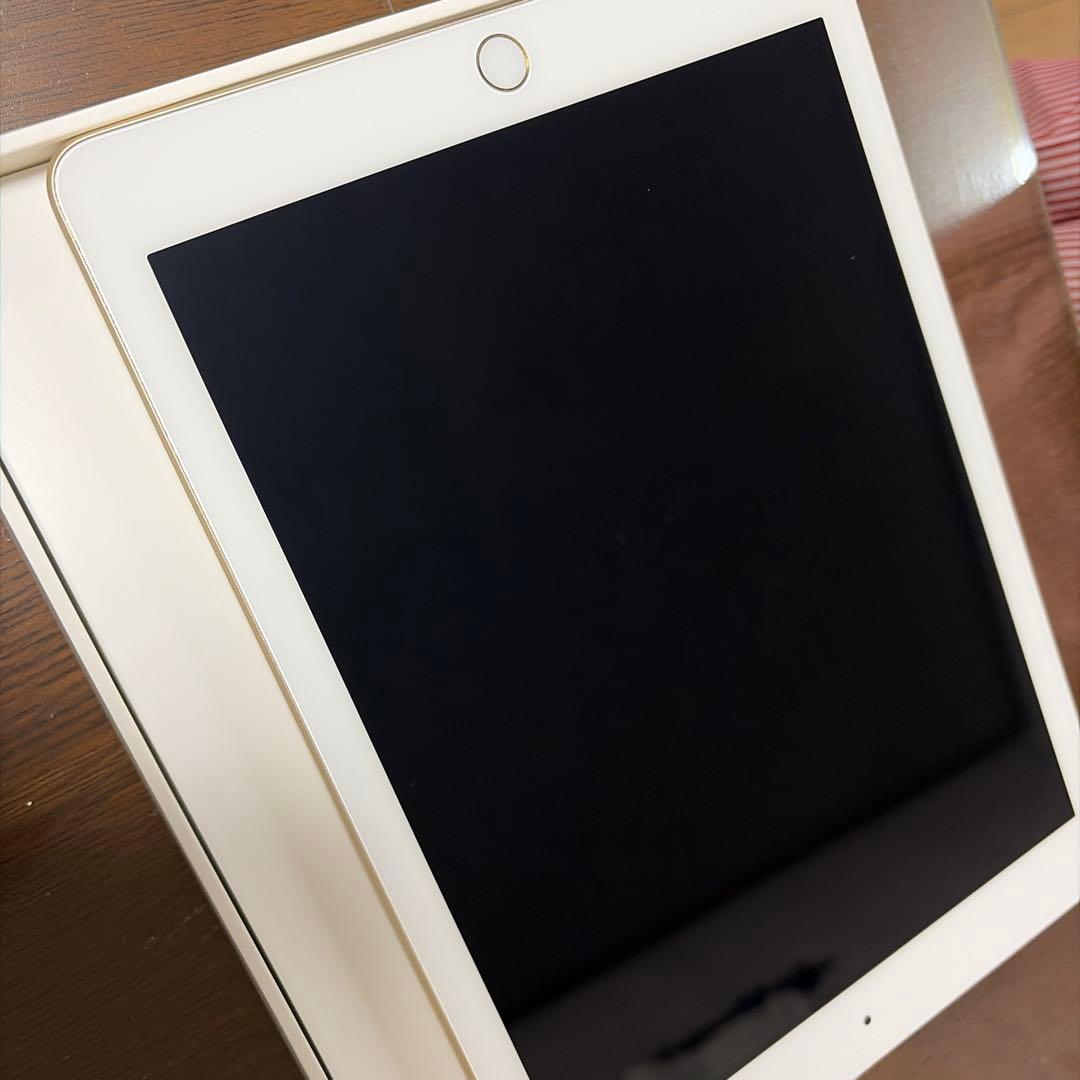 Apple iPad (第5世代) 32GB ゴールド