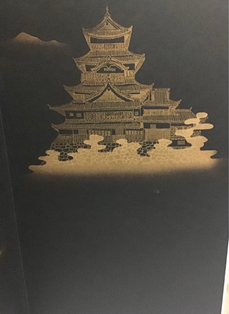 〈アンティーク〉伝統的な日本の屏風 金ボカシ　金山水　合戦図