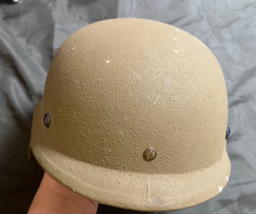 実物 放出品 アメリカ海兵隊 ヘルメット