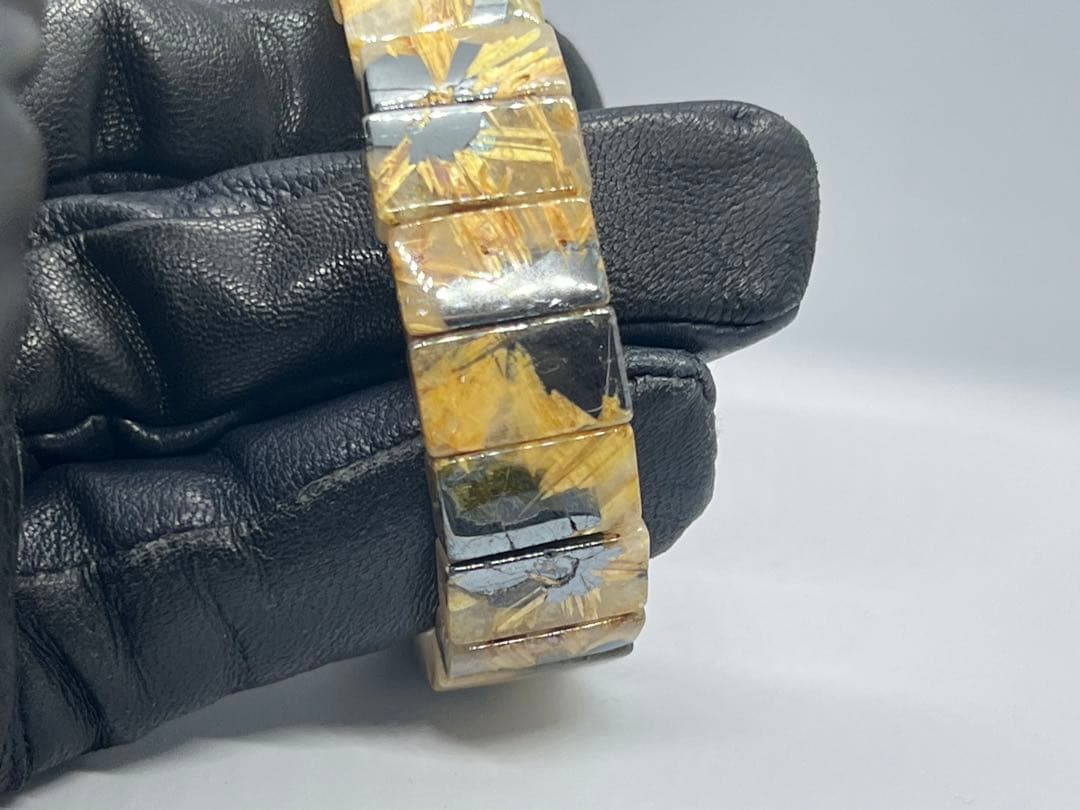 ②ゴールドルチルクォーツ太陽放射ルチルバングルブレスレット