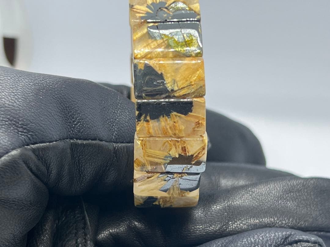 ②ゴールドルチルクォーツ太陽放射ルチルバングルブレスレット