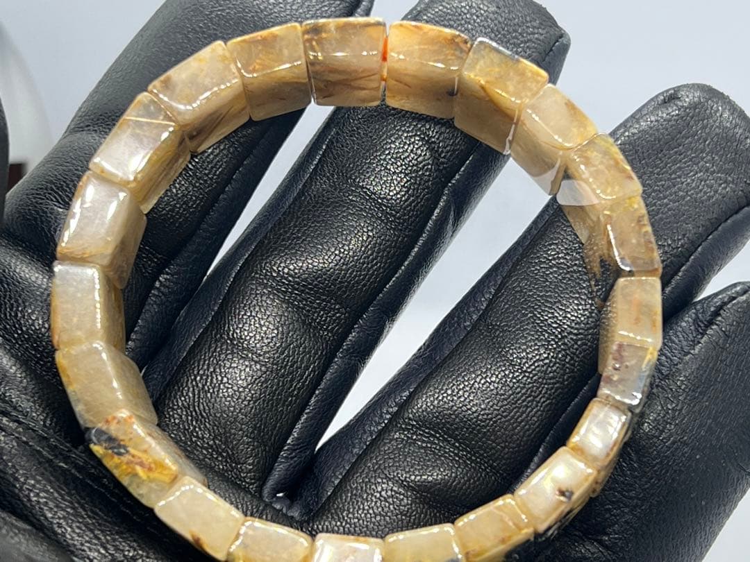 ②ゴールドルチルクォーツ太陽放射ルチルバングルブレスレット