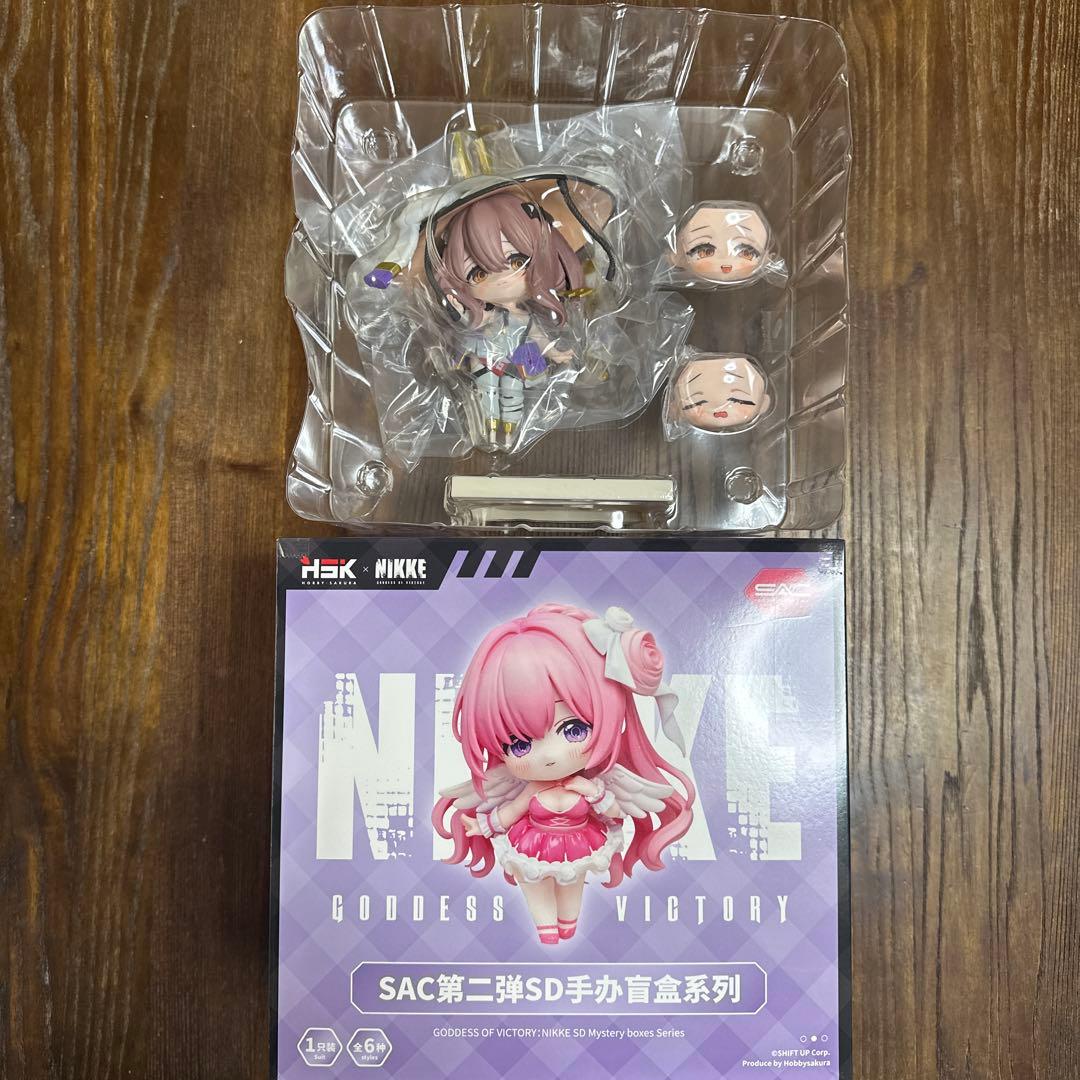 勝利の女神:NIKKE　ニケ　SDフィギュア　デフォルメフィギュア　紅蓮