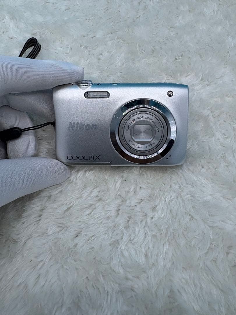 Nikon COOLPIX シルバー コンパクトデジタルカメラ　動作確認済み