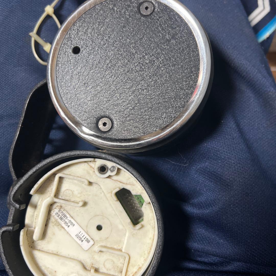 ハーレー純正スピードメーター・タコメーターステー付き中古動作未確認