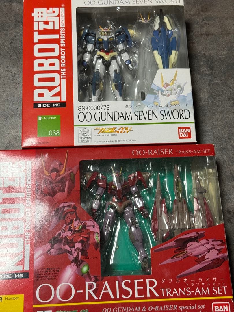 【開封済】 ロボット魂　ダブルオー2種