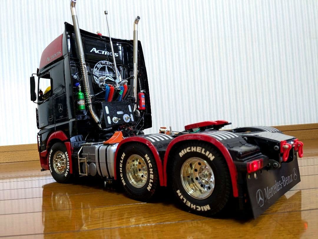 タミヤ　メルセデスベンツ　アクトロス3363 　6×４ギガスペース　フルオペ
