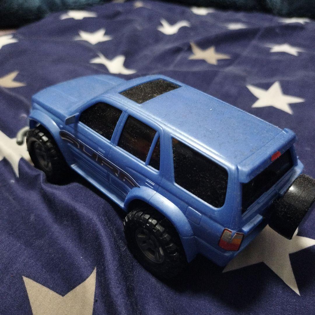 SURF 青いSUV ミニカー