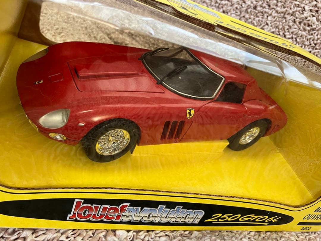 Ferrari 250 GTO ダイキャスト 1:18
