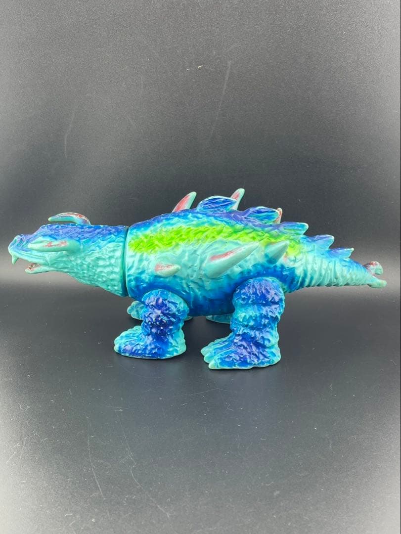 【中古品】当時物　マグネドン　水色成型　ブルマァク　帰ってきたウルトラマン　怪獣