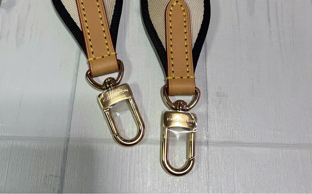 最終値下げ【新品】Louis Vuitton ルイヴィトン　ストラップ