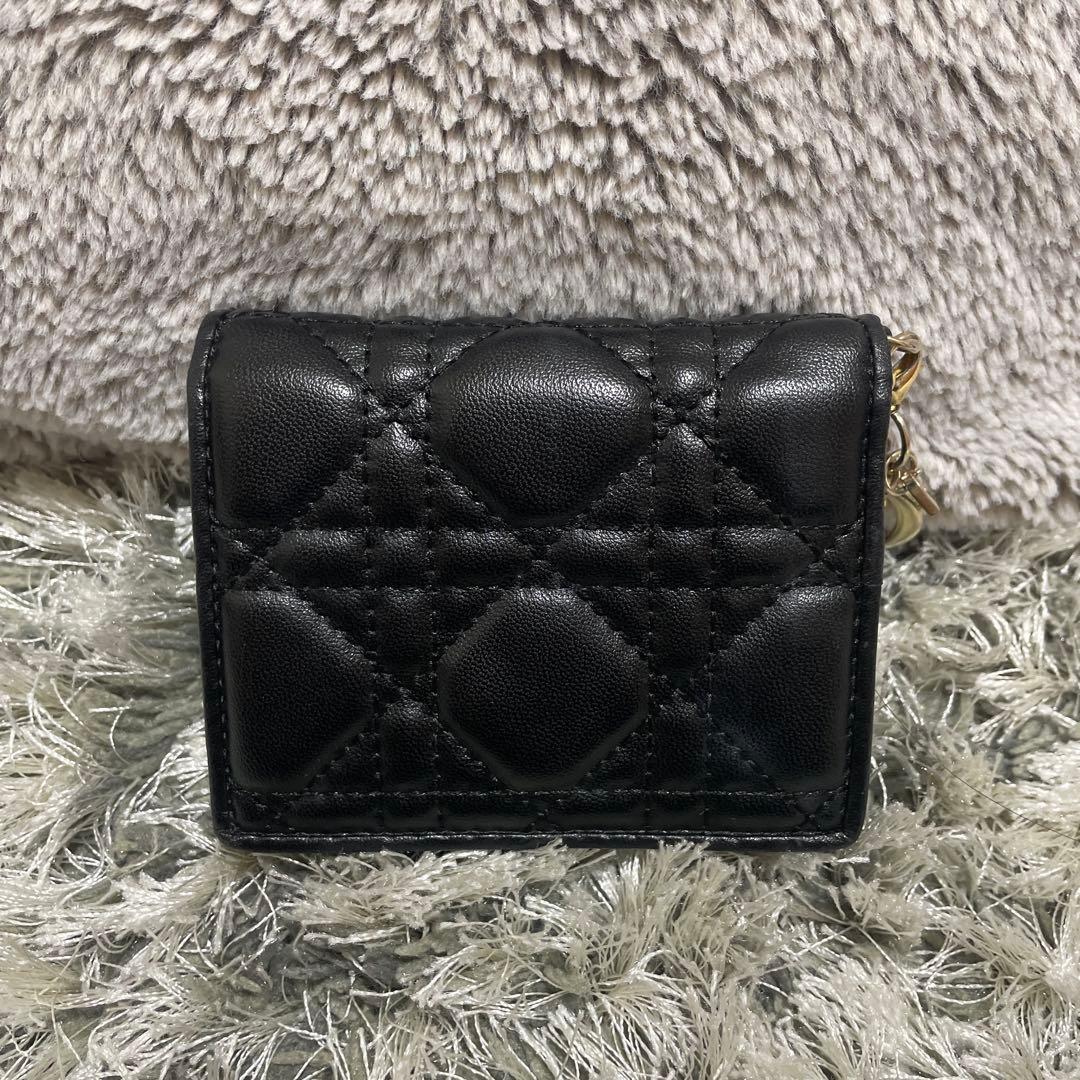 Dior Lady Dior Gardenia 二つ折り財布