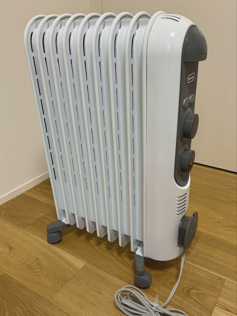 De'Longhi オイルヒーター ホワイト・グレー