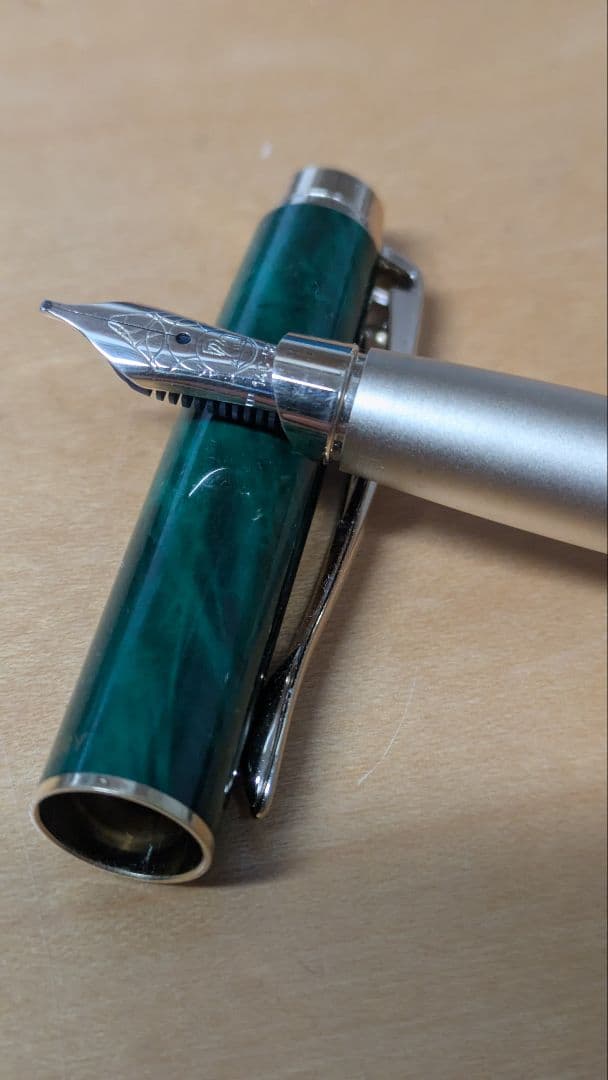 ペリカン　CELEBRY