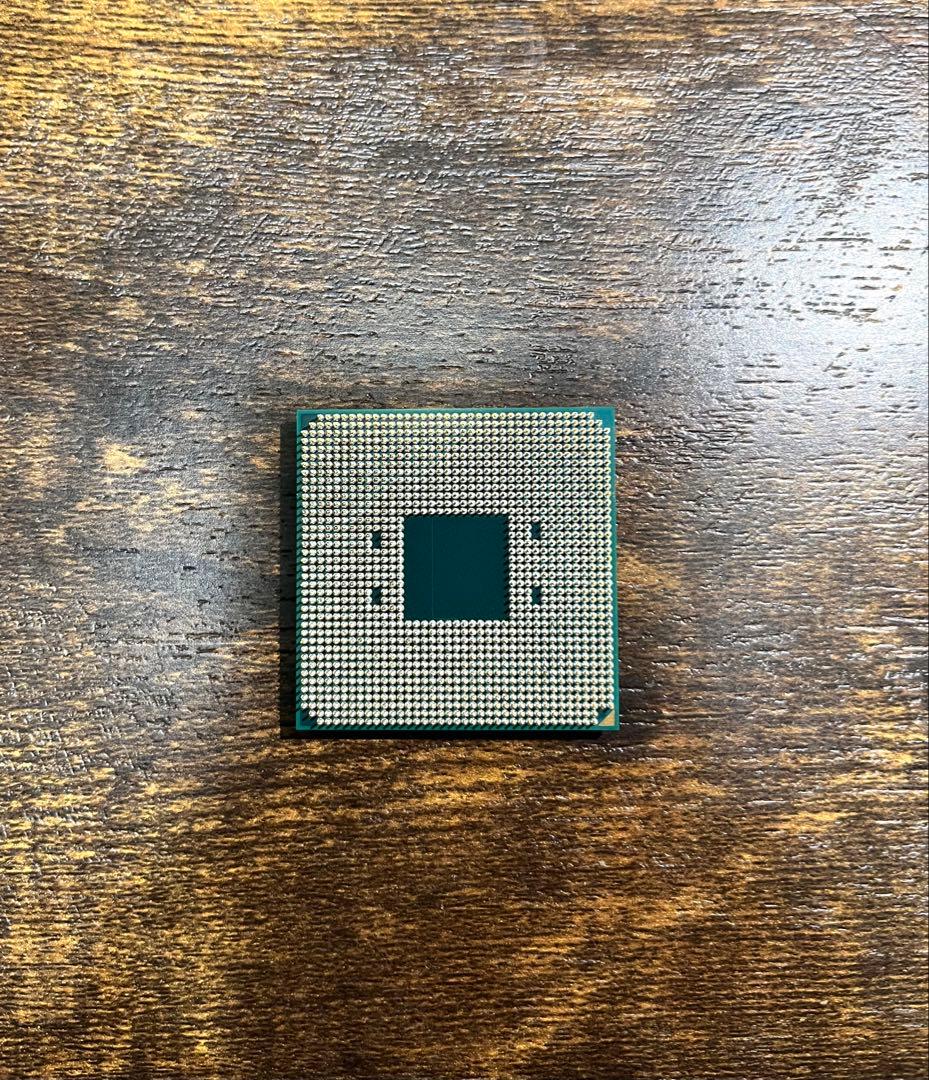 AMD Ryzen 7 3800X + ヒートシンク