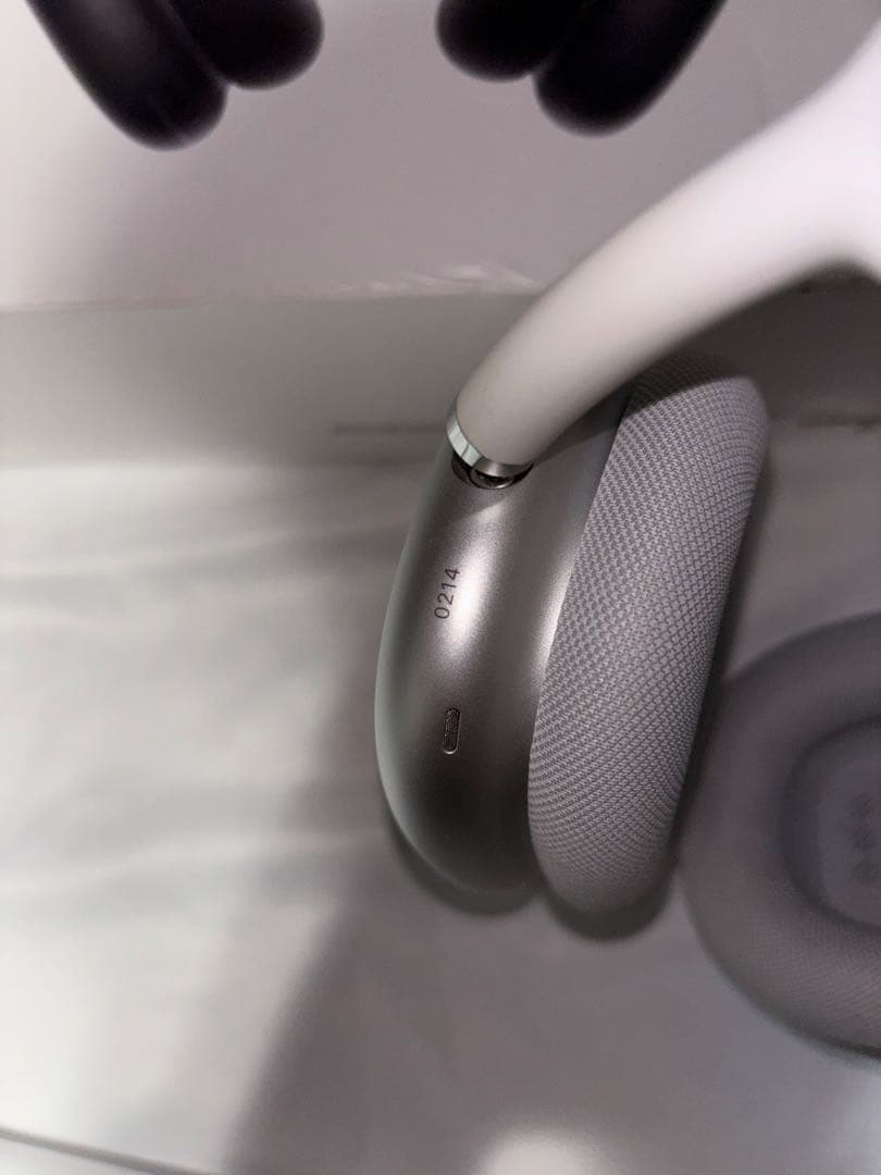 AirPods Maxシルバー 本体+外箱（ケースなし）