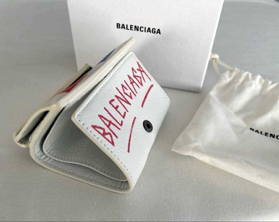 バレンシアガBALENCIAGAペーパーミニウォレット　グラフィティ三つ折り財布