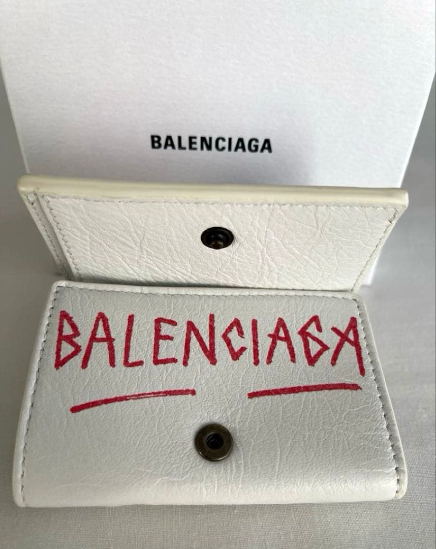 バレンシアガBALENCIAGAペーパーミニウォレット　グラフィティ三つ折り財布