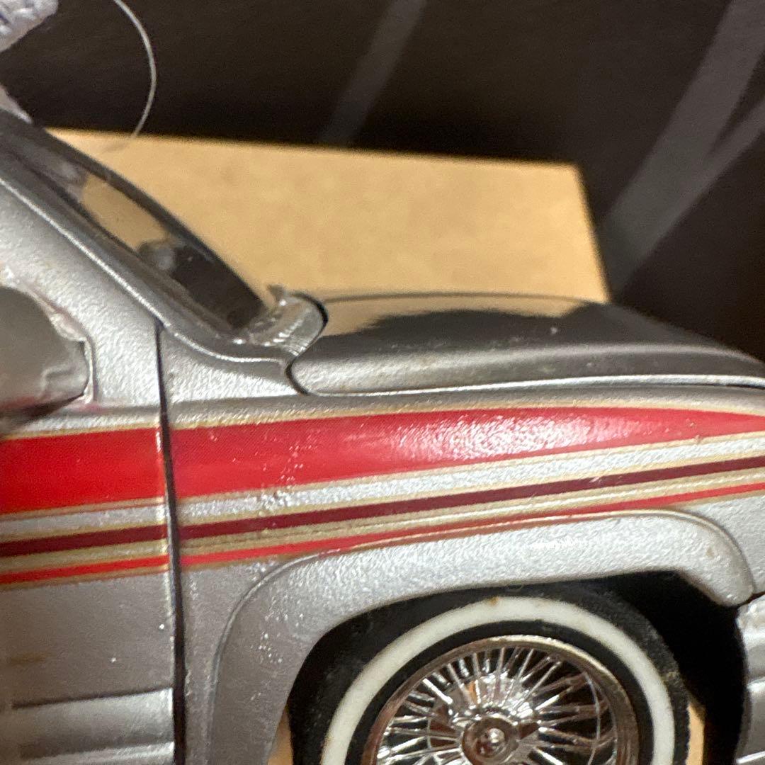 最終値下げ　2000 Chevy Suburban Lowrider 1:24