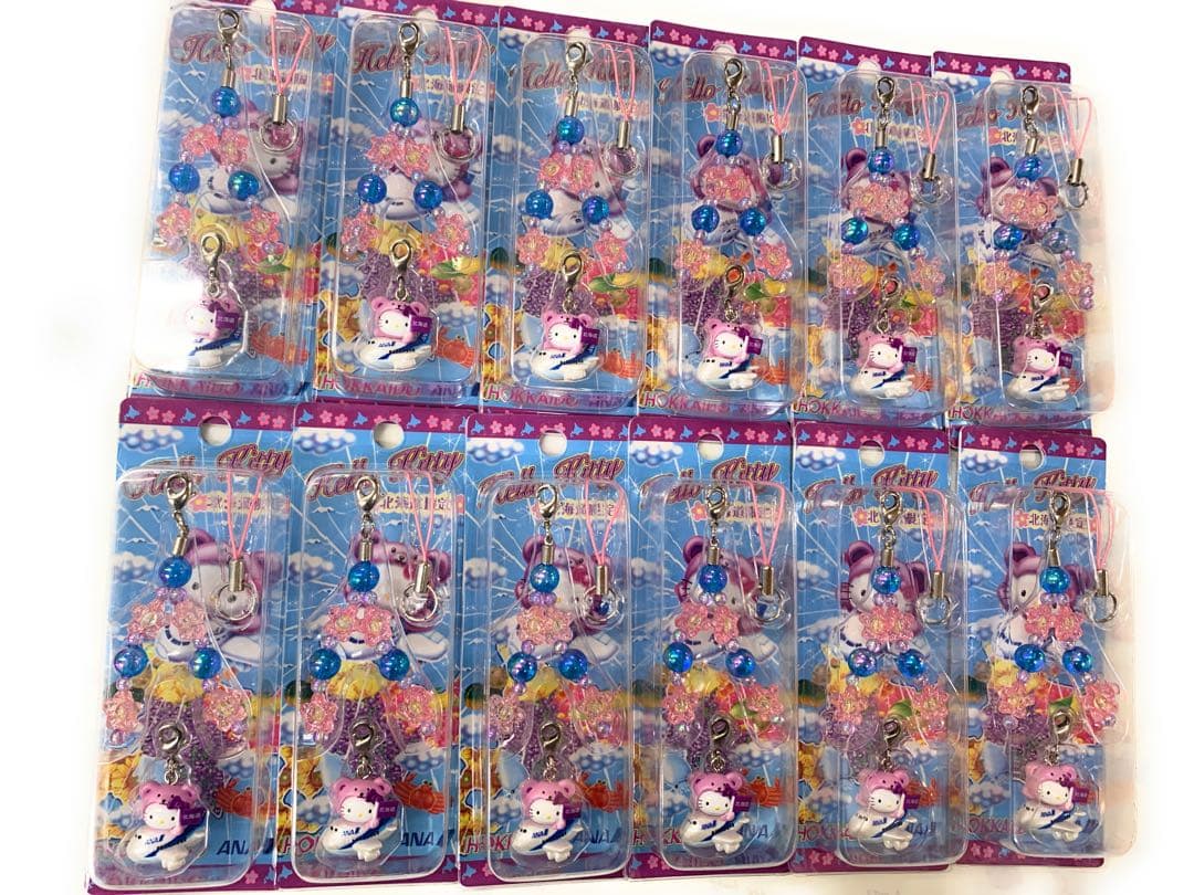 ご当地キティ　北海道限定　ラベンダーベア✖️ANA飛行機チャームストラップ12個‼️