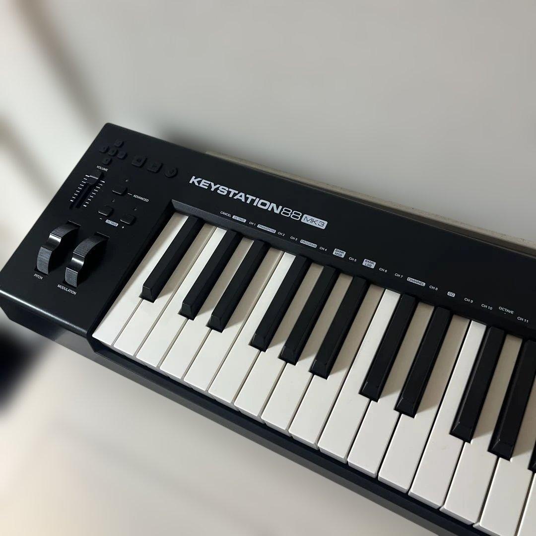 MIDIキーボード M-AUDIO KEYSTATION88 MK3