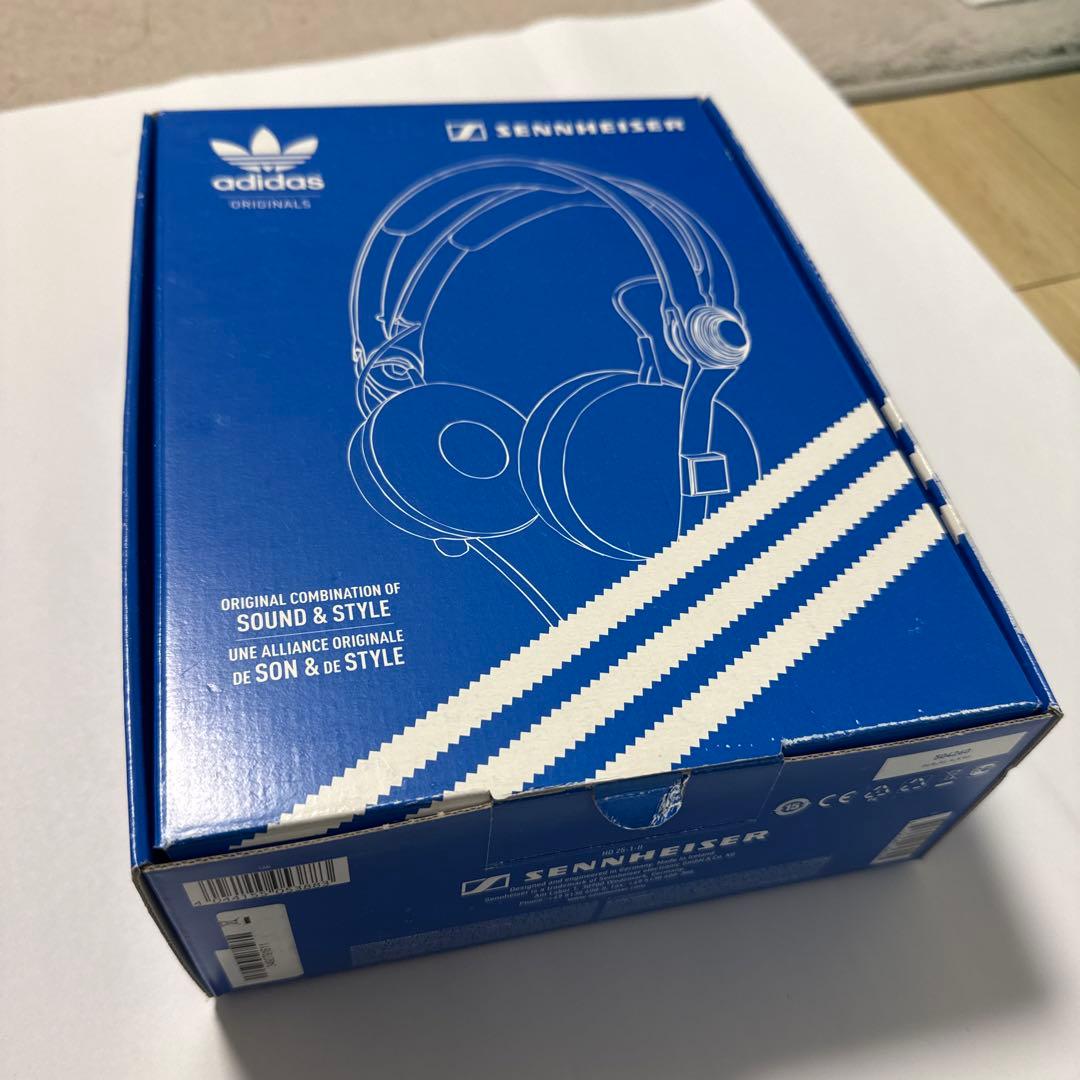 ヘッドホン HD25 by adidas Originals