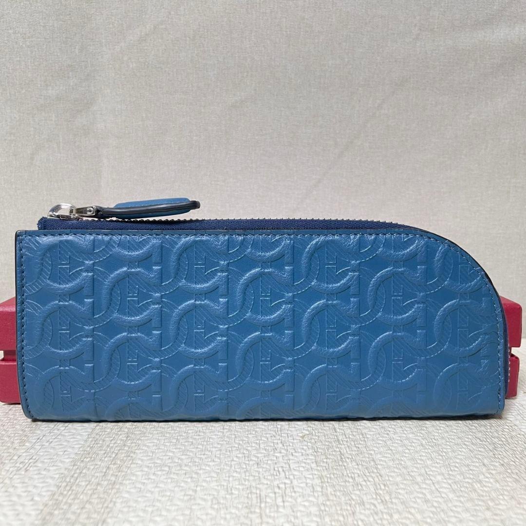 未使用 フェラガモ ガンチーニ ペンケース ポーチ 型押しレザー