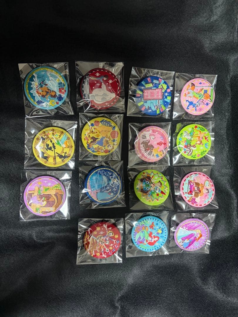Disney Characters 刺繍缶バッチ2 フルコンプ　セット