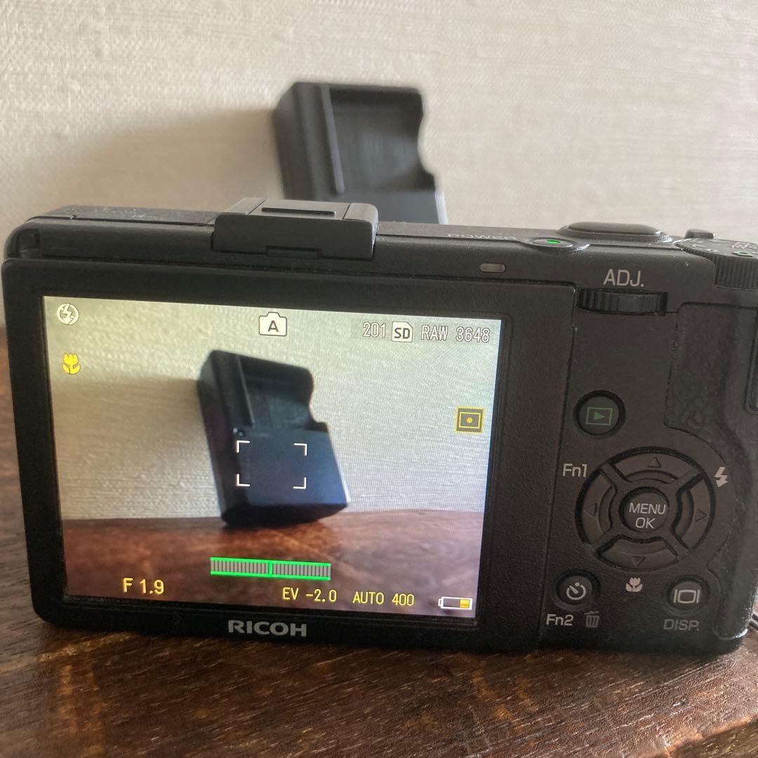RICOH GR DEGITALⅢ コンパクトデジタルカメラ　メモリーカード付き