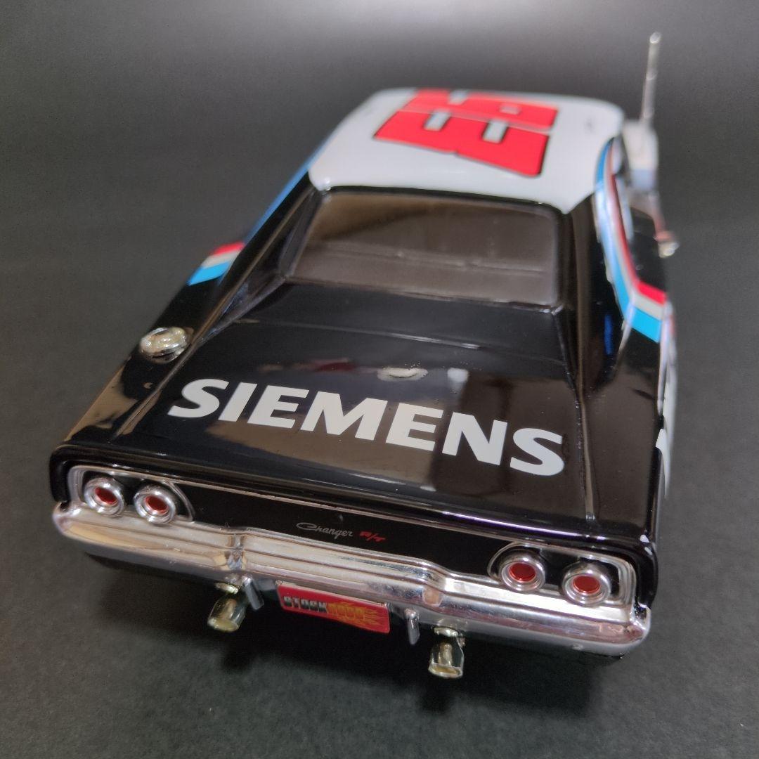 1/18ミニカー　 NASCAR　DODGE CHARGER　#93
