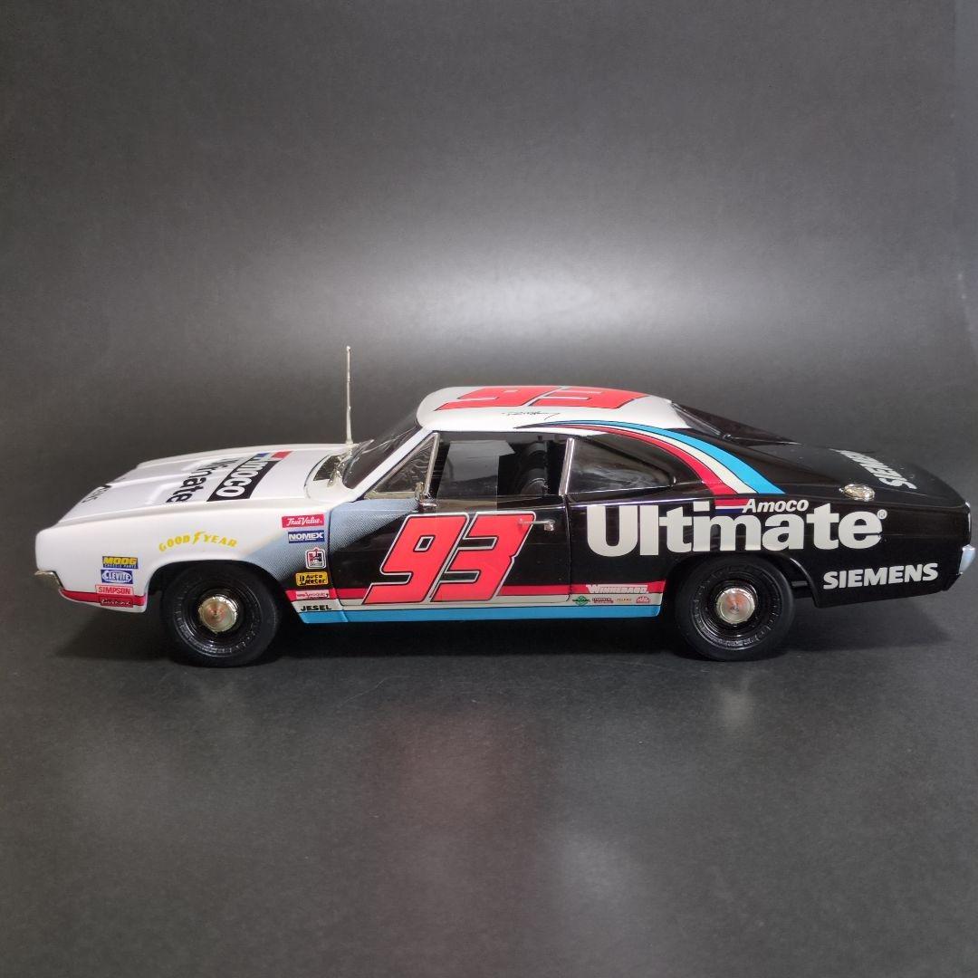 1/18ミニカー　 NASCAR　DODGE CHARGER　#93