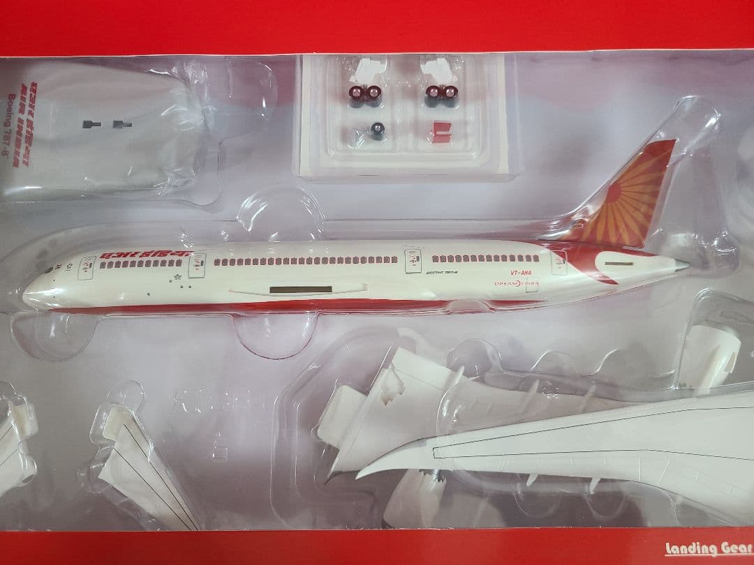 B787-8 エアインディア 飛行姿勢 (スタンド付属) 希少