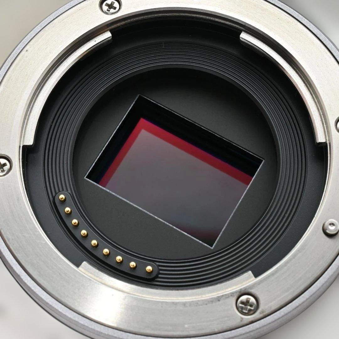 【美品】 Canon ミラーレス一眼カメラ EOS Kiss M ボディ