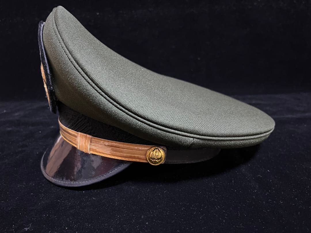 インドネシア国軍　陸軍の帽子2種とベルト　TNI