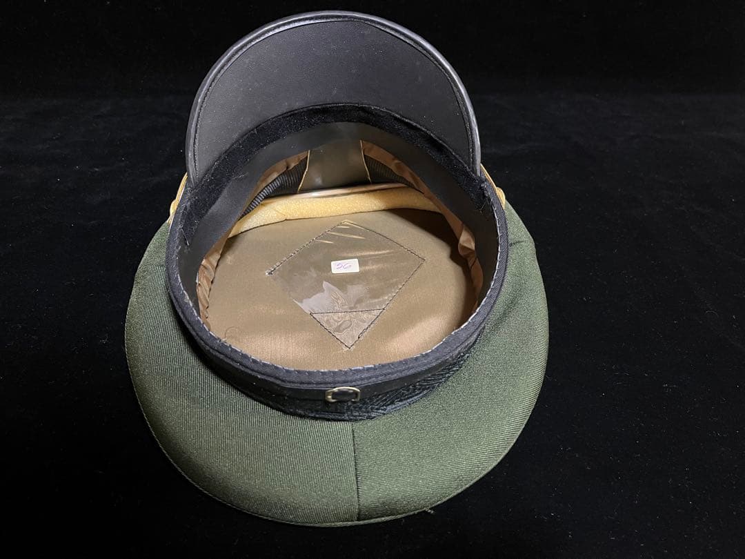 インドネシア国軍　陸軍の帽子2種とベルト　TNI