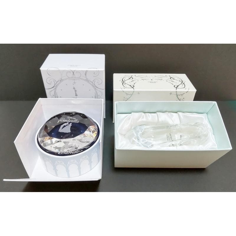 非売品　ディズニー　シンデレラ　アクセサリーケース　リングピロー　ガラスの靴