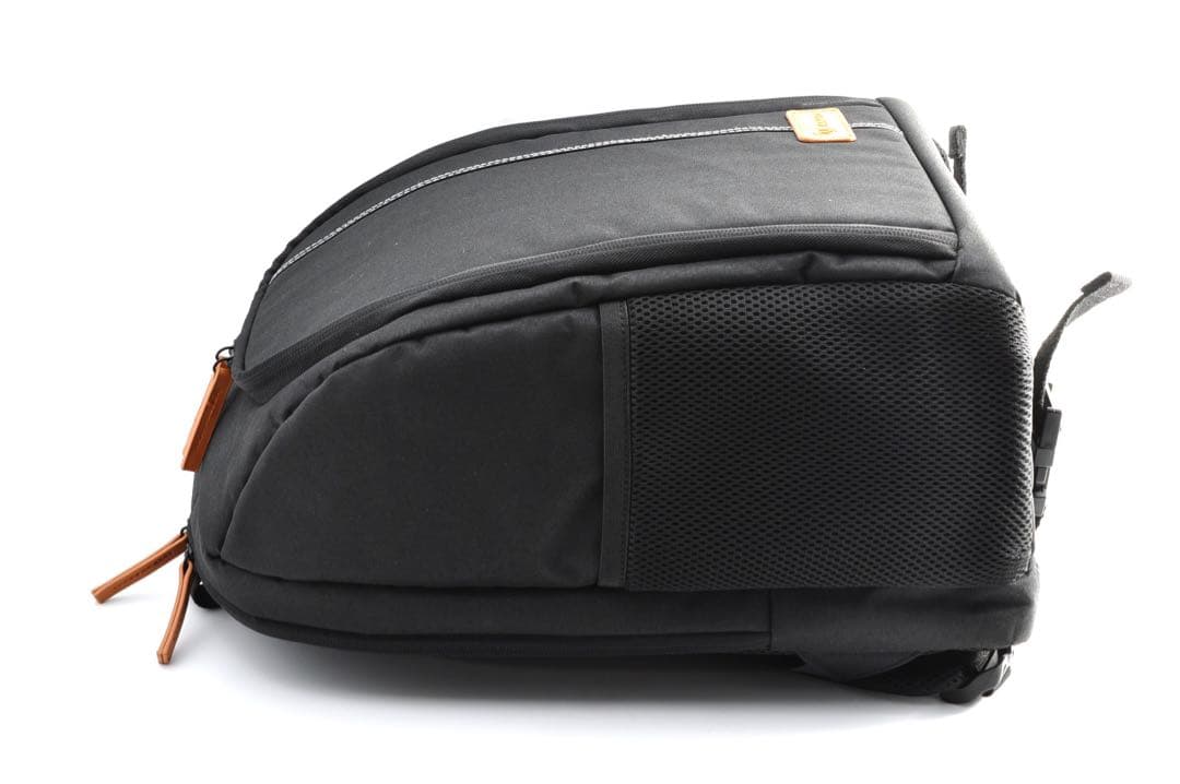 ■ ほぼ新品 ■ Canon EOS Kiss X10 ボディ おまけバック付き