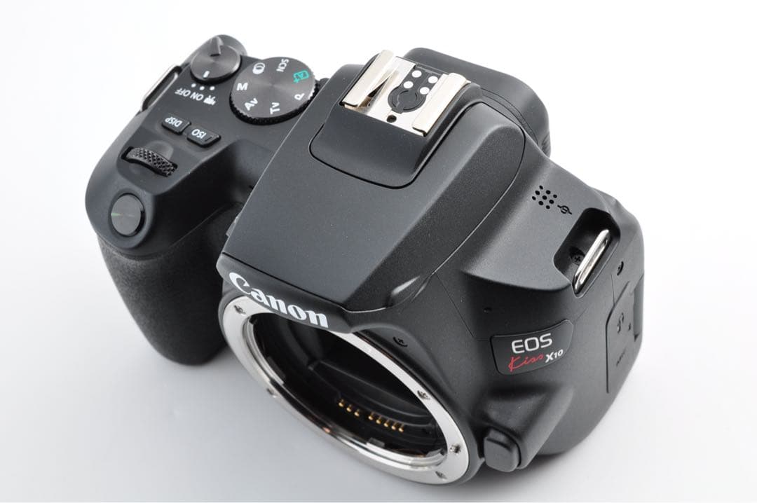 ■ ほぼ新品 ■ Canon EOS Kiss X10 ボディ おまけバック付き