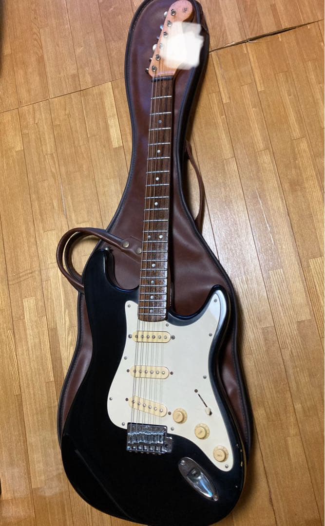 着払いです！ストラトキャスターstratcaster