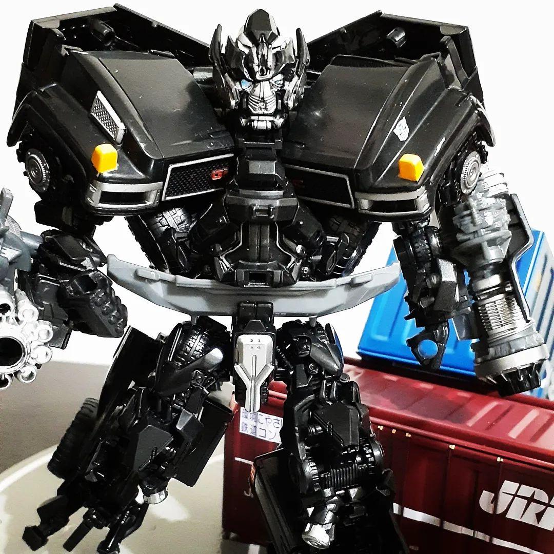 トランスフォーマー　スタジオシリーズ　７体セット