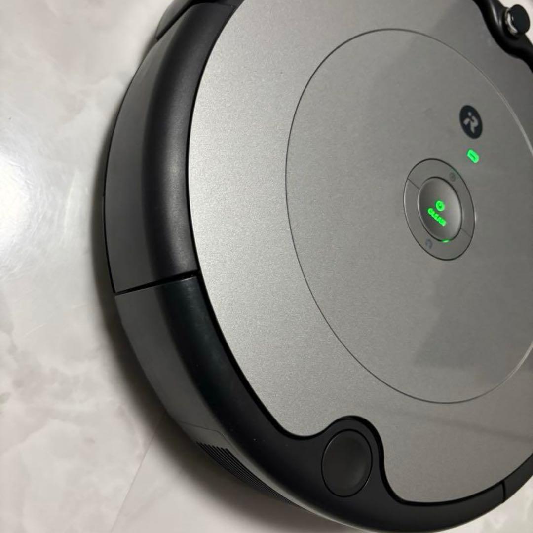 【美品✨】ルンバ iRobot 694ロボット掃除機 本体 充電ドック付き