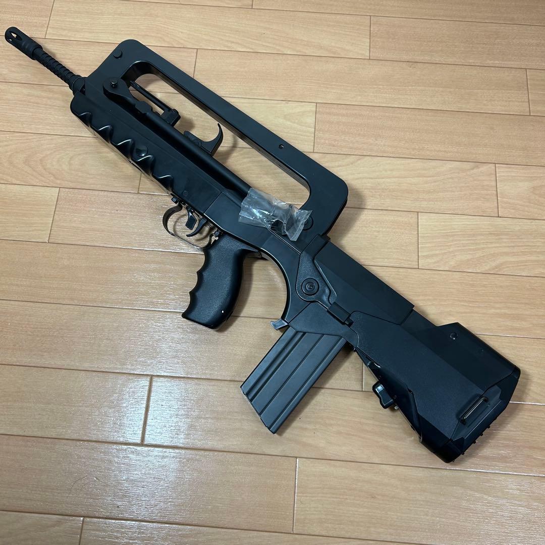 廃盤　美品　東京マルイ FA-MAS 5.56 F1