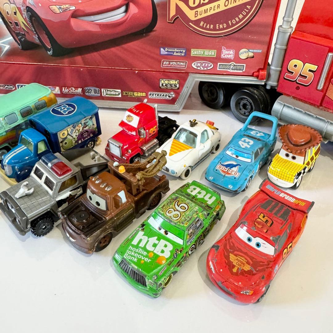 廃盤　希少　カーズトミカ 大きなコレクションケース マック　トイストーリー