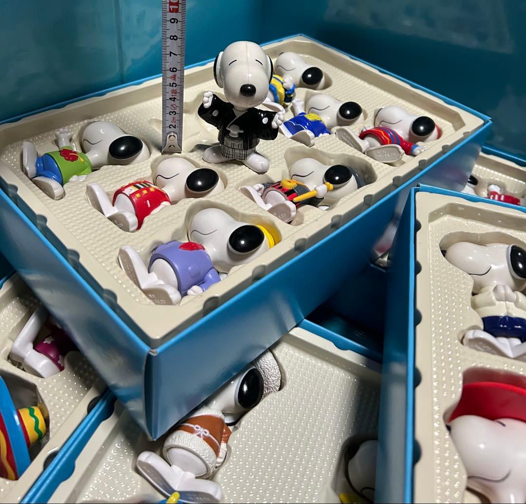 ★スヌーピー ワールド　ツアー★ボックス4段飾り