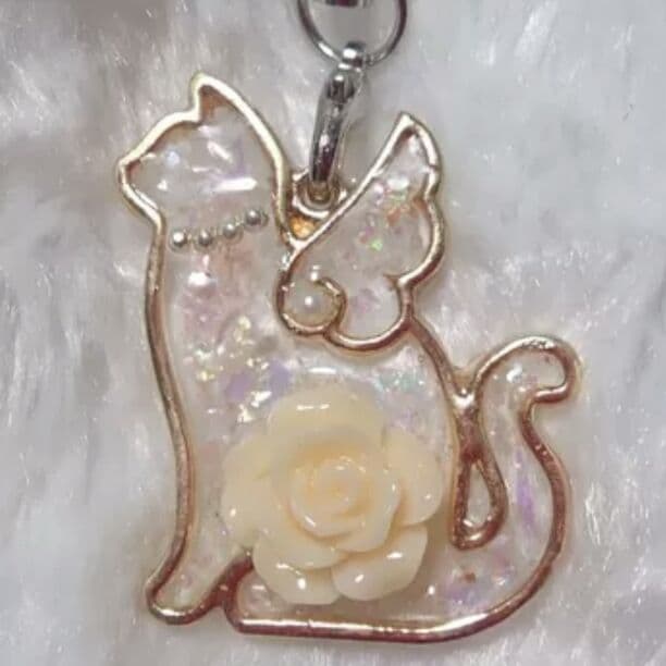 猫の天使のストラップ