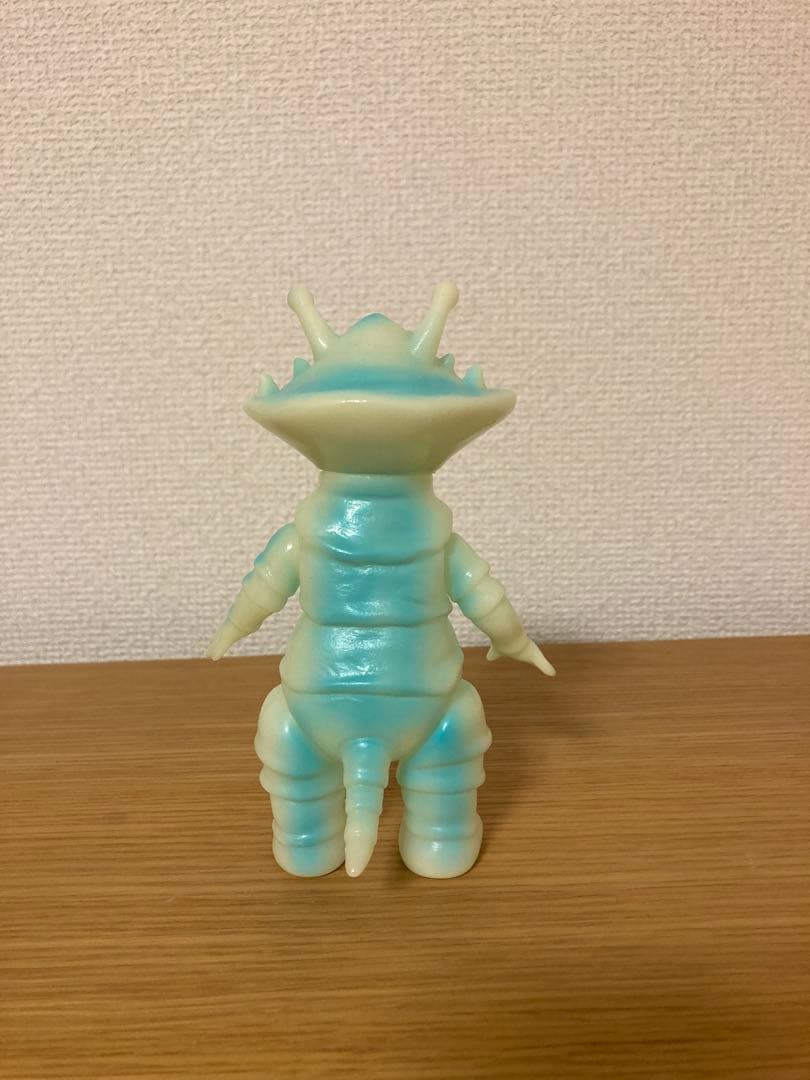 ブルマァク　カネゴン　蓄光　リトル怪獣シリーズ