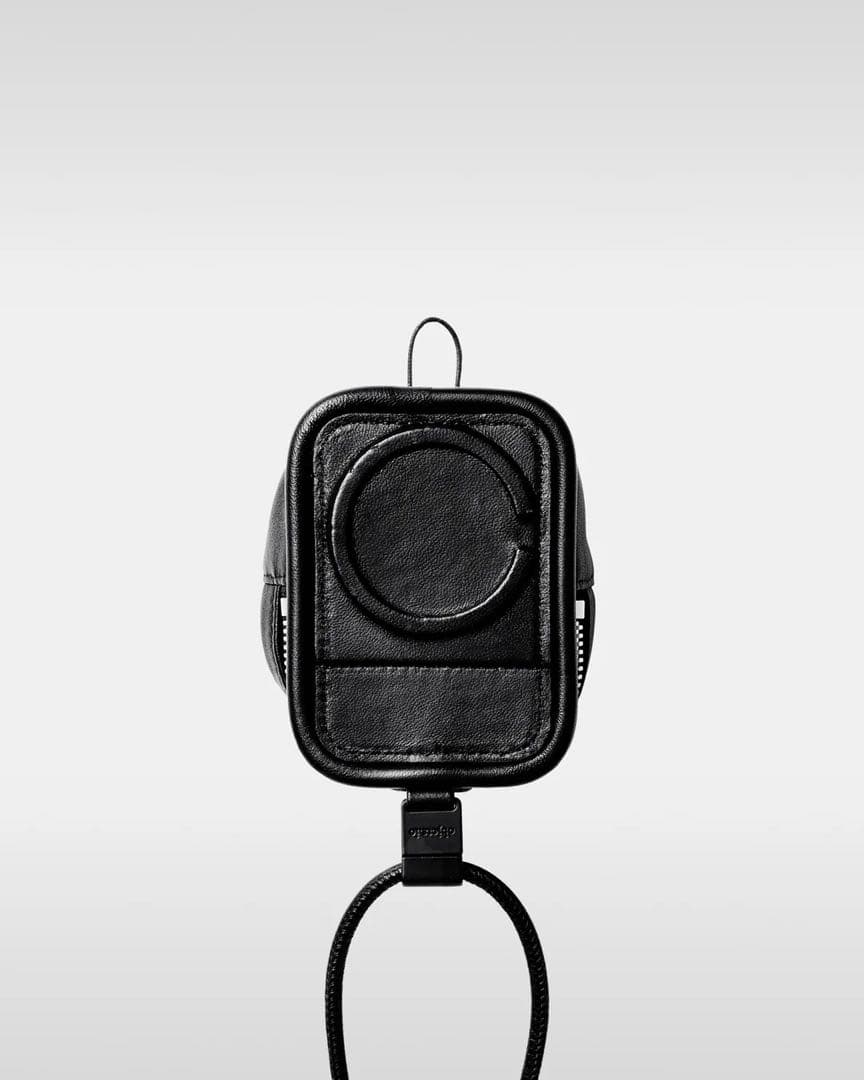 objcts.io ストラップ付きiPhoneレザーパース黒(ケース別売)