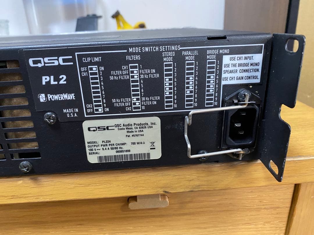 QSC PL224 PAアンプ 715W+715W/4Ω★簡易検査品