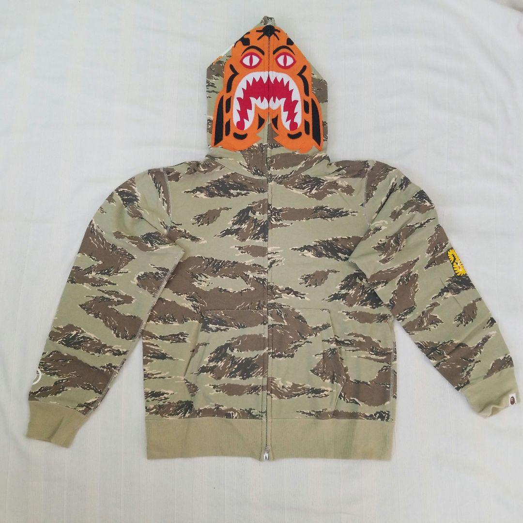 A BATHING APEタイガーシャークジップアップパーカー